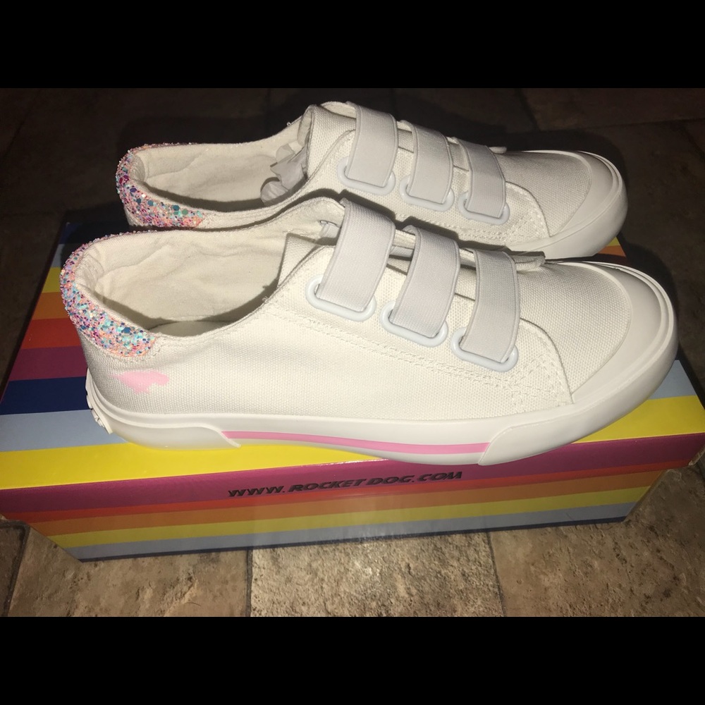 Rocket Dog White Slip-on Sneakers Women’s 6M